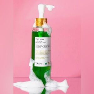TRULY CBD Jelly Anti-Blemish Body Cleanser NEW with plastic seal intact